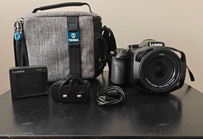 Panasonic FZ 2000