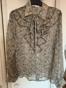 blouse
