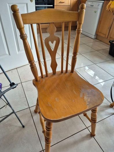table and 6 chairs