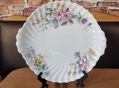 Royal Doulton "ARCADIA" Fine Bone China cake plate