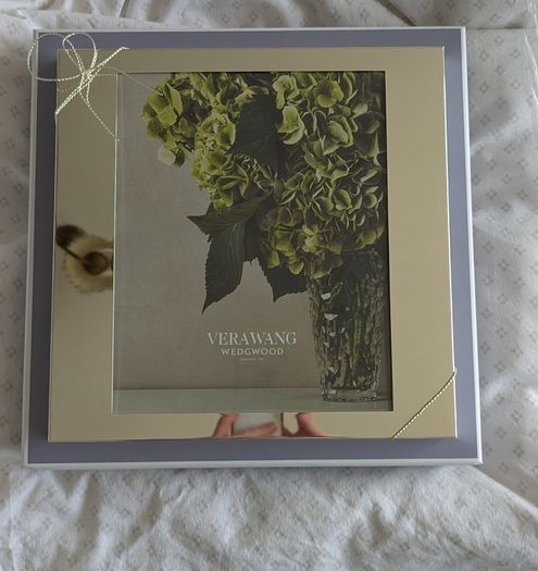 Vera Wang Wedgewood photo frame 8 x 10 inches