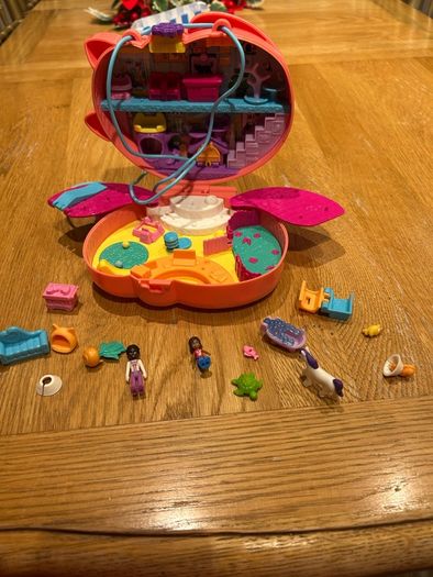 Polly Pocket Cuddly Cat Purse