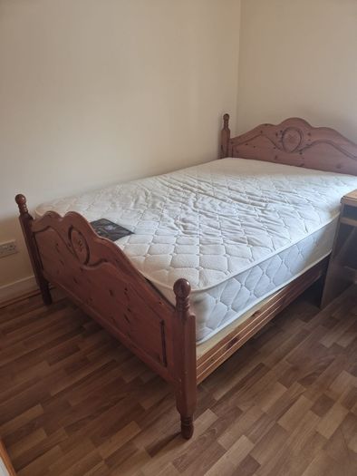 Very Solid 4Ft 6 Double Wooden Bed Frame - Can Deliver