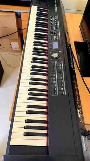 Roland Keyboard
