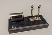 Vintage Perpetual Red Lettering Calendar Desk Calendar