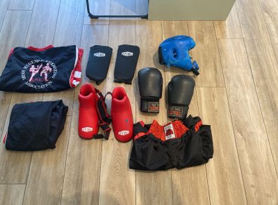Kickboxing gear