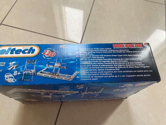 Metal building kit