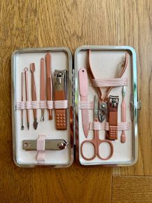 Manicure set