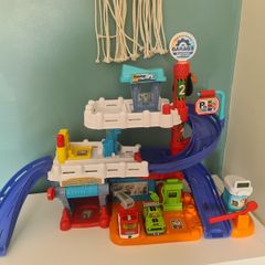 Toot Toot Garage