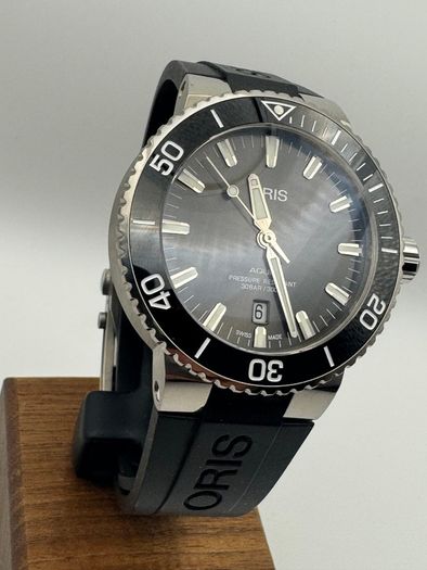 ORIS Titanium AQUIS automatic