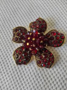 Liz Claiborne brooch