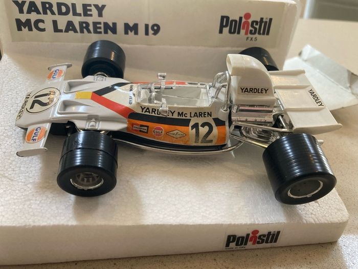 Yardley McLaren M19 Formula One Scale 1/25