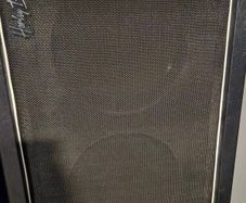 Harley Benton cabinet 212