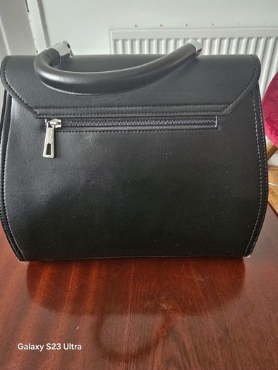 hand bag