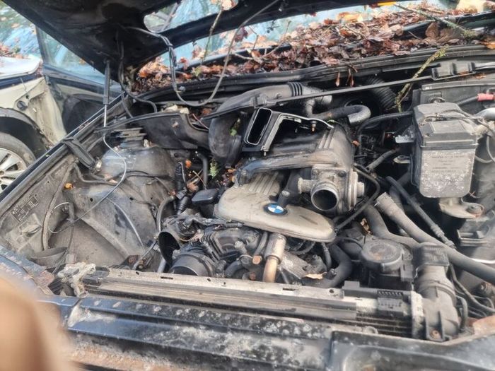 bmw x5 breaking