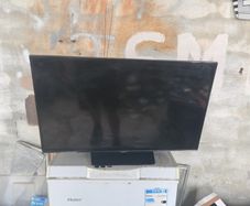 tv and monitor