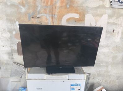 tv and monitor