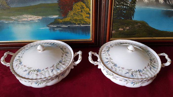 47 Piece Royal Albert Brigadoon Pattern Bone China Gold Gilt Dinner And Tea Service / Set For 5 Person Setting Made In England