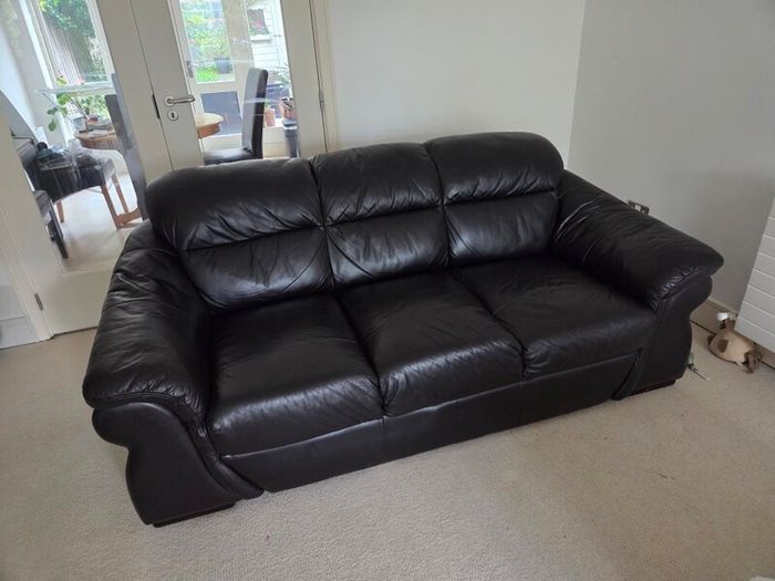 Set of 2 black leather couches for sale