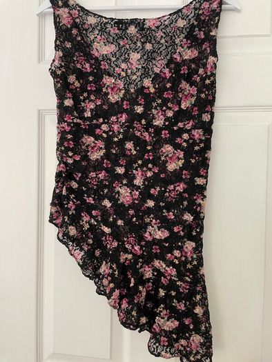 Mary Grant Top - Black with Rose Print - Size 1