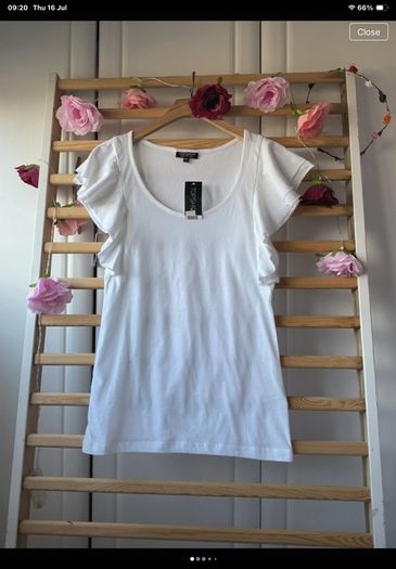 top Bnwt topshop 100% cotton frilled detail top/ tshirt
