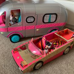 LOL camper van with dolls and car