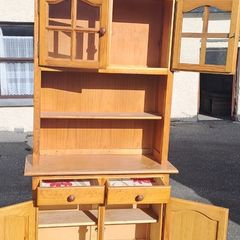 Kitchen dresser