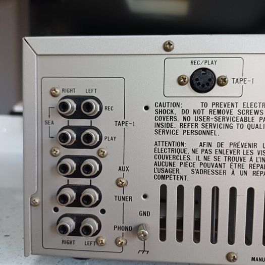 VINTAGE  Hi-Fi from the Japanese Golden era JVC As-5 Stereo integrated Amplifier 1978 aluminum silver faced in Wonderful condition
