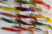 No#18 - New - Set of 15 pcs mix colour soft lures 10,5cm on jig heads 6/0 and 7/0 and weights from 8g to 16g - Pike Perch Trout Salmon Bass Cod Pollock
