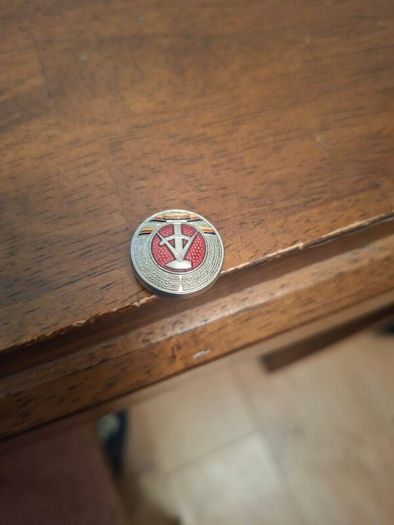 East German GDR/DDR metal lapel badge