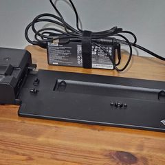 Lenovo Thinkpad Ultra Docking Station (40AJ) with 135W Power Supply
