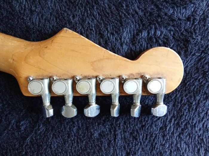 squire strat 87