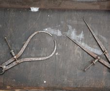 Vintage Iron Calipers & Divider Pair