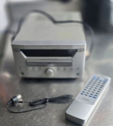 TEAC CD Receiver