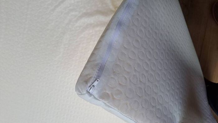 Memory foam topper