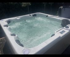 Held - pending collection - Luxury 5 to 6 Person Hot Tub bluetooth Waterfall FullyWorking