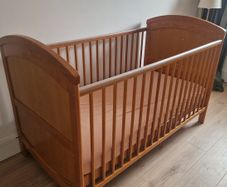 cotbed