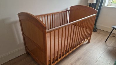 cotbed