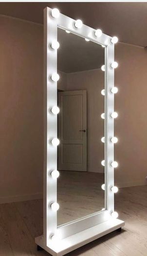 Hollywood vanity mirror
