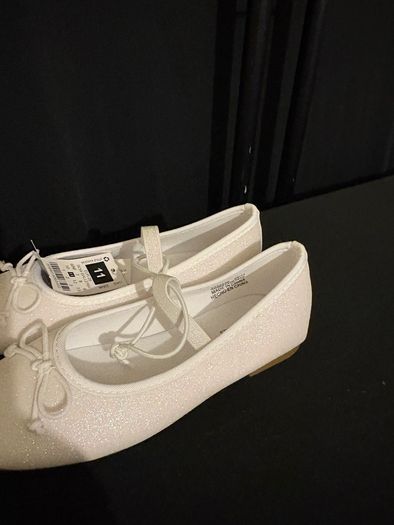 girls white sparkle shoes