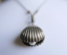 Vintage Sterling Silver 925 Shell with pearl,  Sterling Silver Sea Shell Snake Necklace length 19" - 10,7g