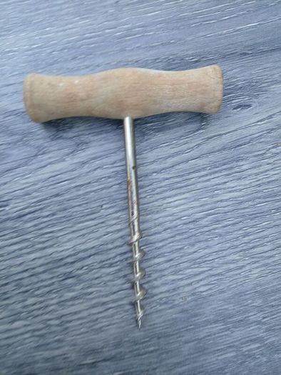 Vintage T-shaped Cork Screw