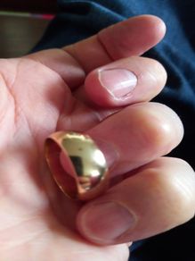 9 ct gold