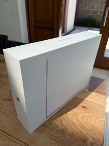 Sealed Macbook Air 2025