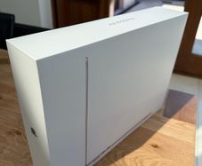 Sealed Macbook Air 2025