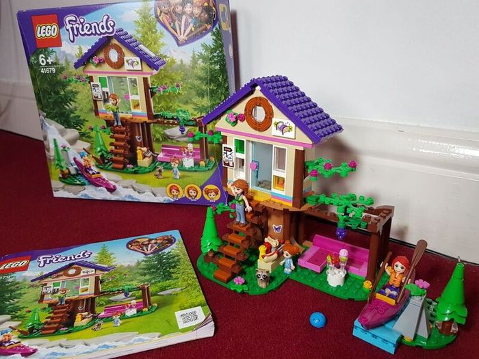 LEGO Friends 41679 Forest house