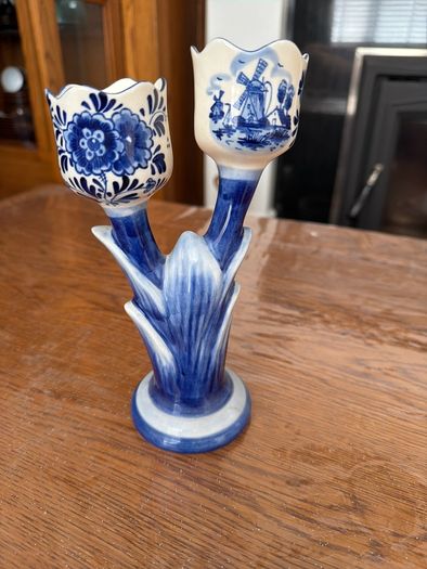 Decorative candle holder