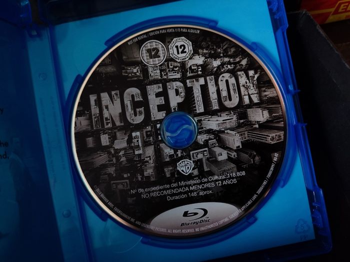 Inception ! Blu-ray ! by Christopher Nolan ! 2010 ! Sci-Fi ! Leonardo DiCaprio !