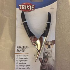 Dog clothes jumpers raincoats shoes socks claw clippers tick tweezer ribbons bowls dog grooming accessories