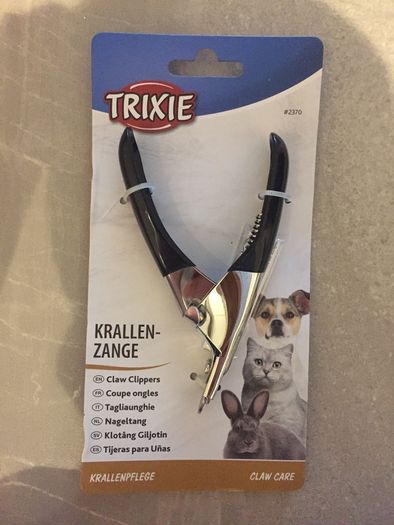 Dog grooming accessories clothes shoes socks jumpers sweaters raincoats ribbons